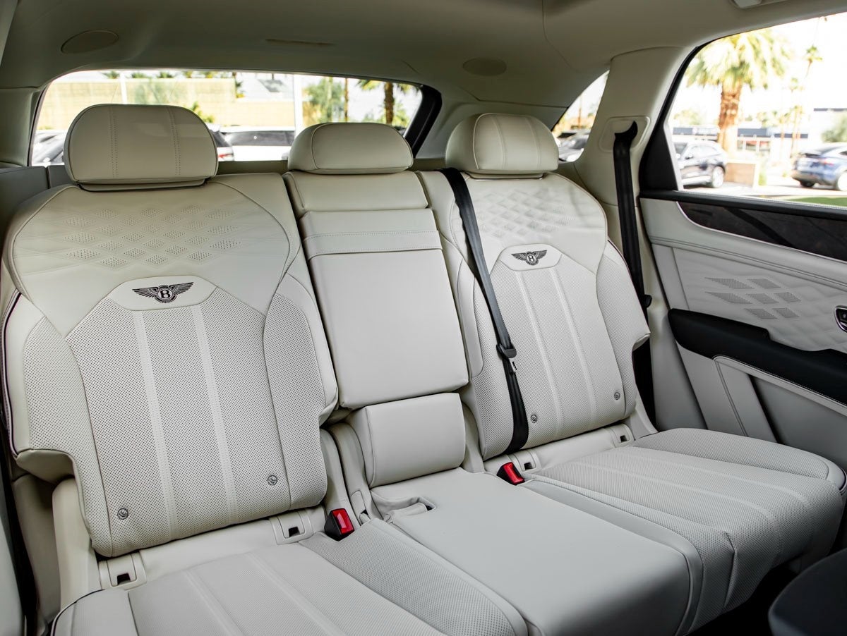 2025 Bentley Bentayga V8