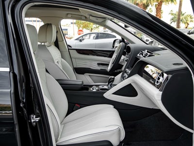 2025 Bentley Bentayga V8