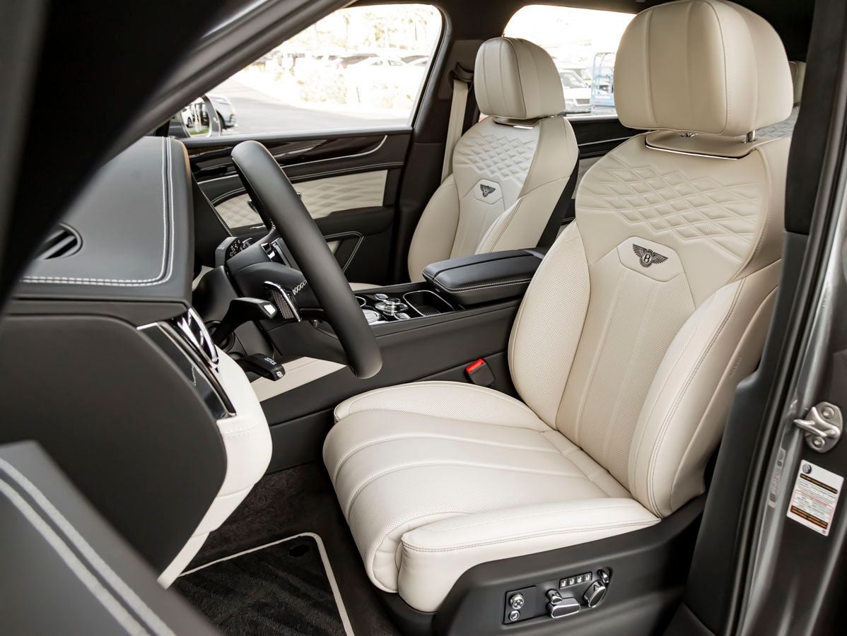 2026 Bentley Bentayga Azure