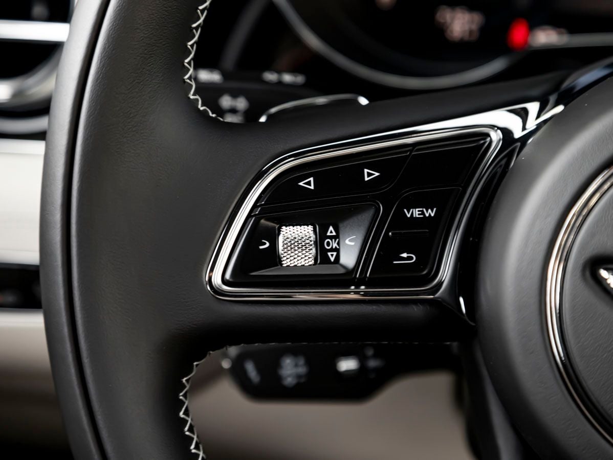 2026 Bentley Bentayga Azure