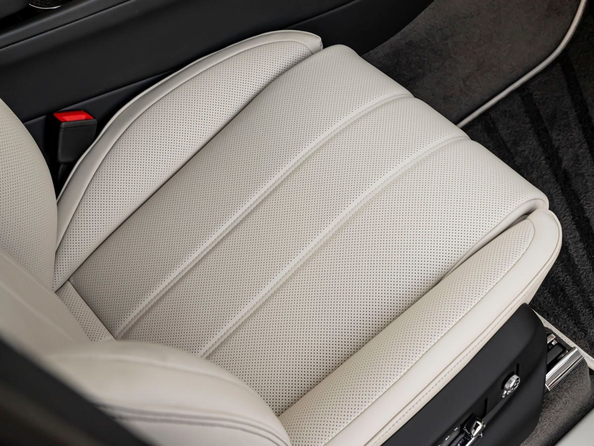 2026 Bentley Bentayga Azure