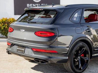 2025 Bentley Bentayga Azure V8