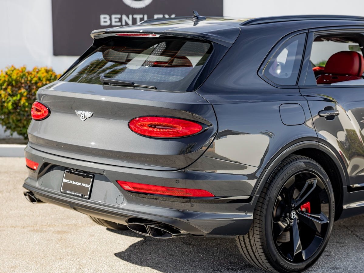 2025 Bentley Bentayga Azure V8