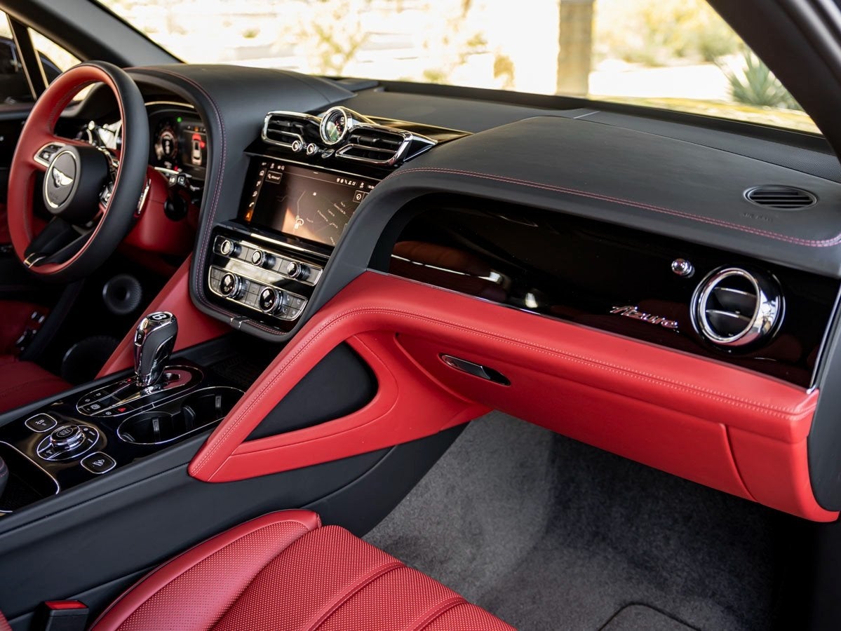 2025 Bentley Bentayga Azure V8