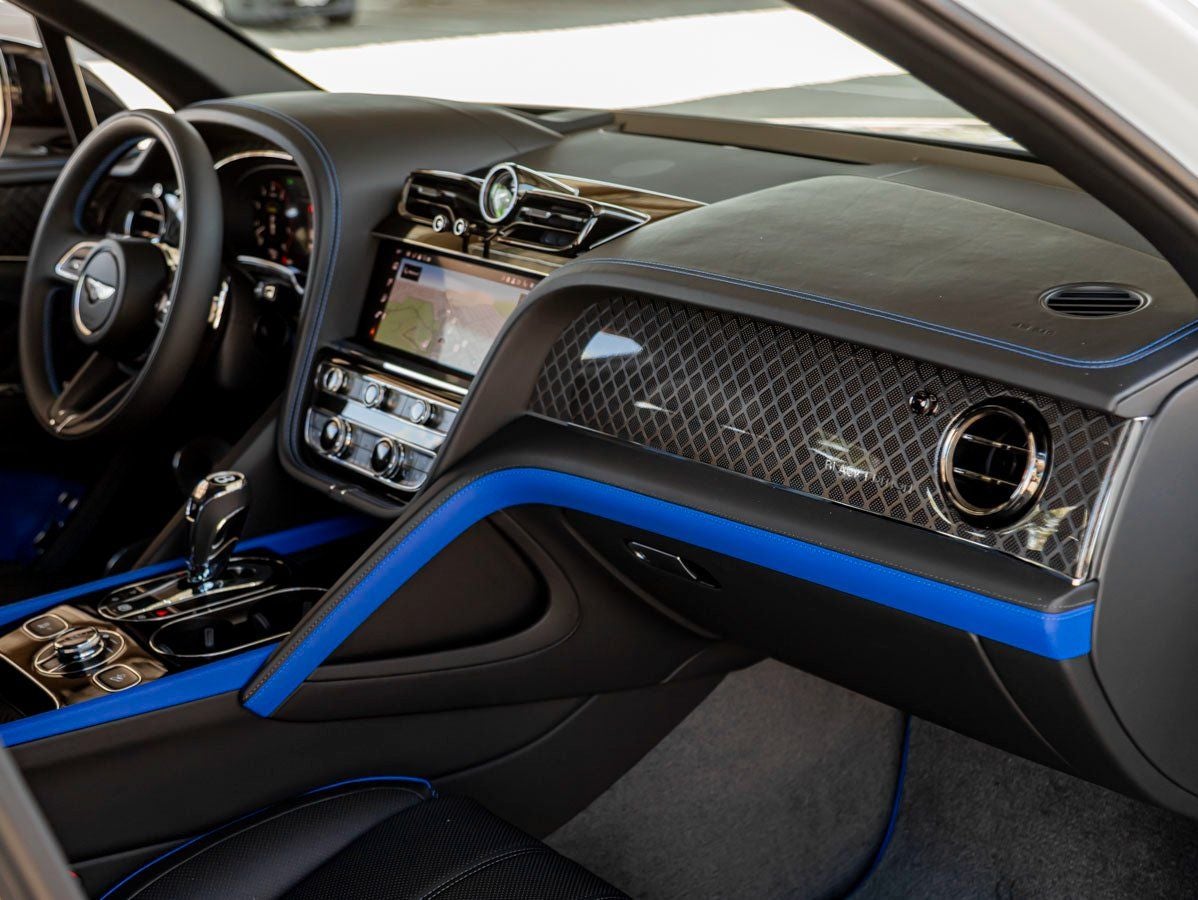 2025 Bentley Bentayga S Black Edition V8