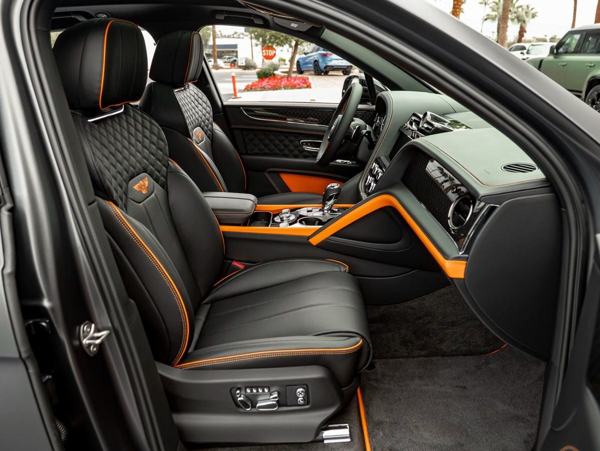 2025 Bentley Bentayga V8