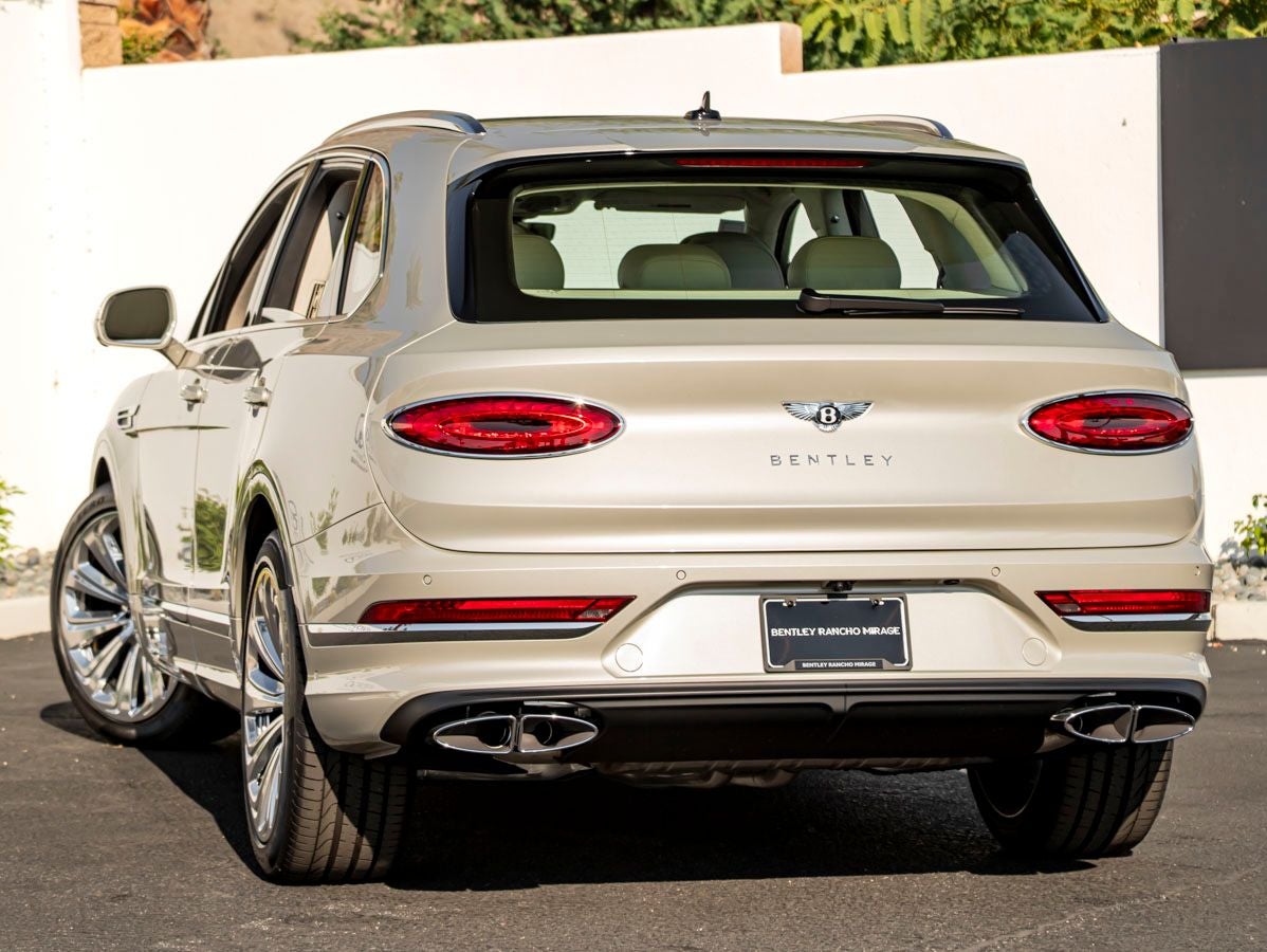 2026 Bentley Bentayga Azure V8