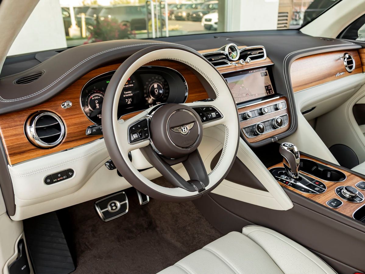 2026 Bentley Bentayga Azure V8