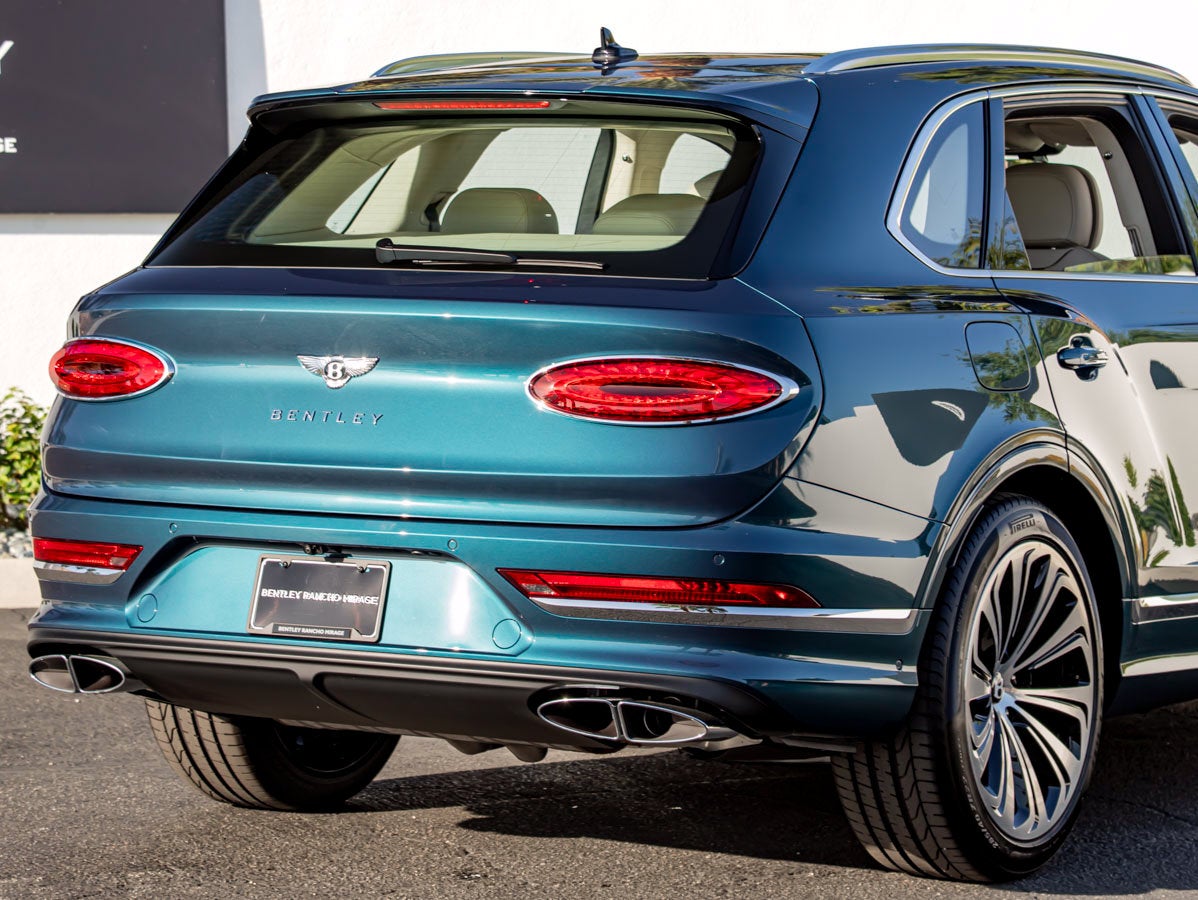 2027 Bentley Bentayga Azure V8