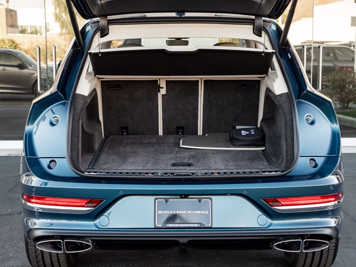 2027 Bentley Bentayga Azure V8