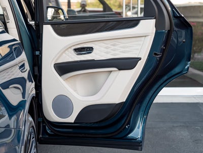 2027 Bentley Bentayga Azure V8