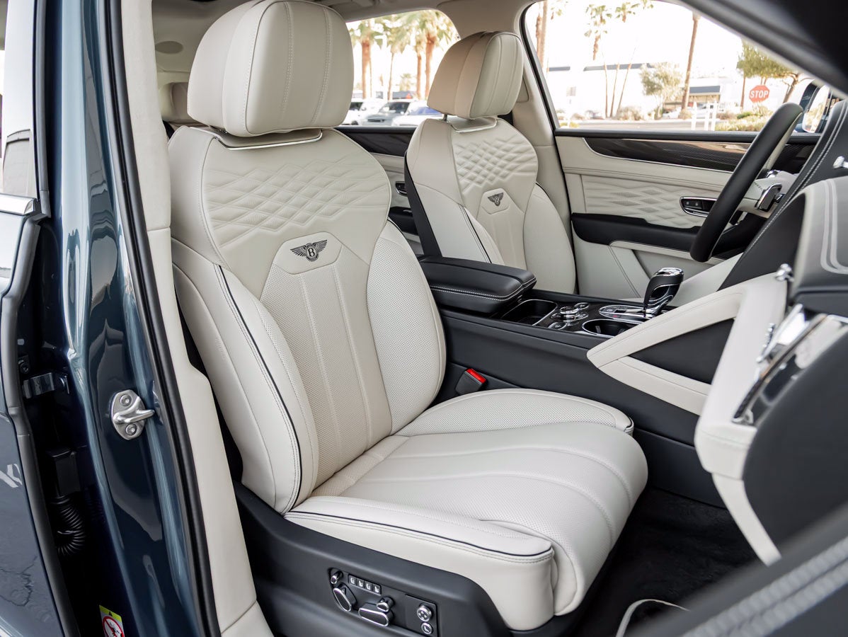2027 Bentley Bentayga Azure V8