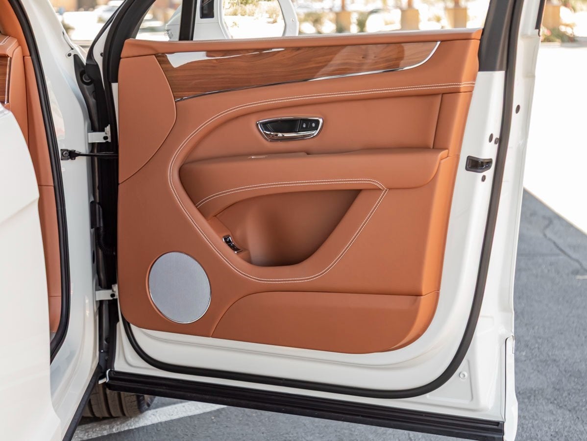 2025 Bentley Bentayga EWB Base