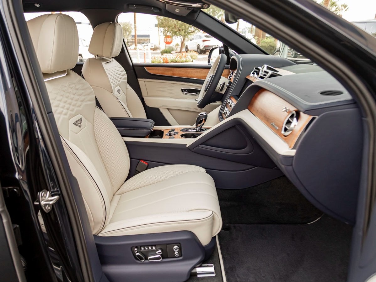 2025 Bentley Bentayga EWB Azure