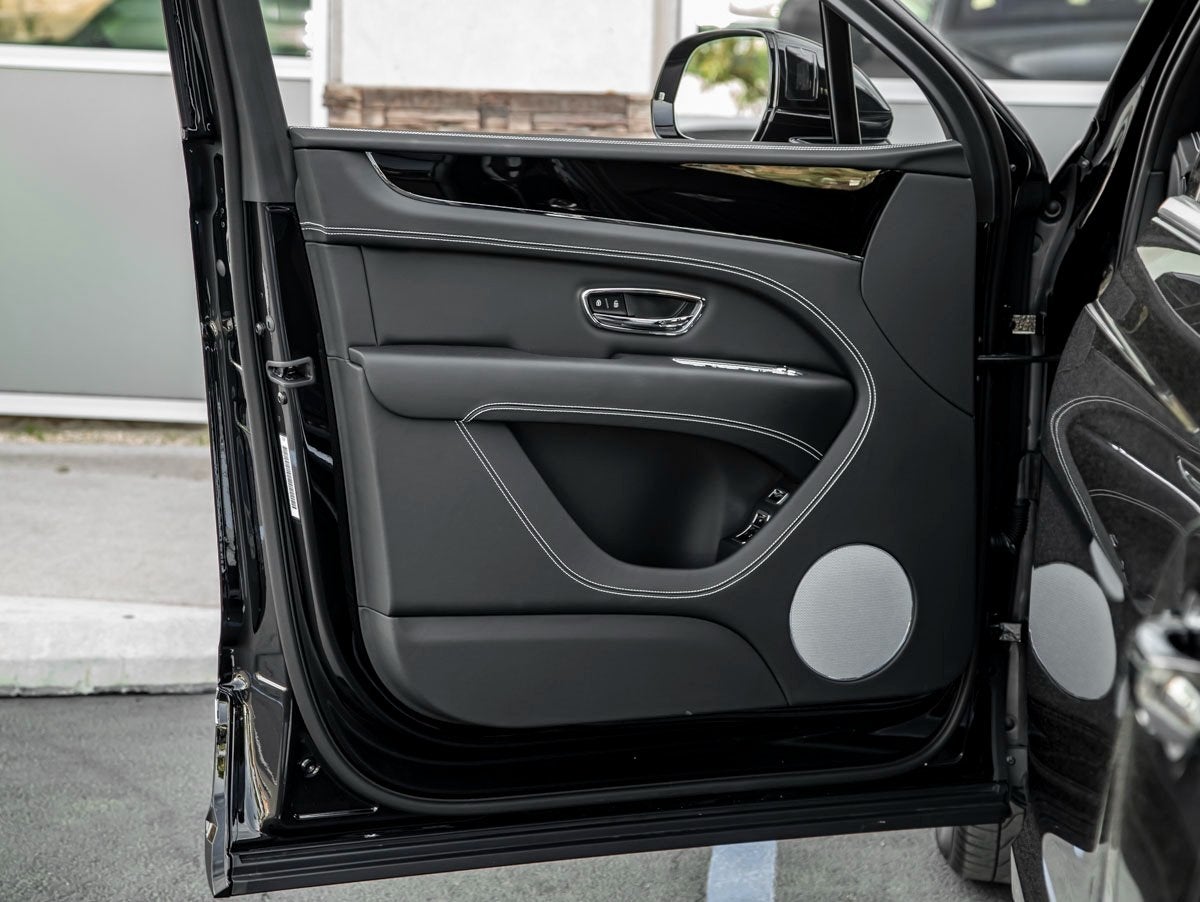 2025 Bentley Bentayga EWB Base