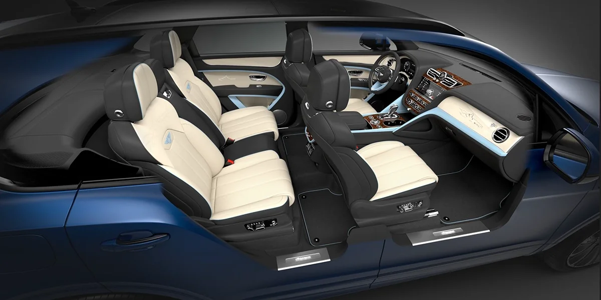 Interior detail of %(YEAR) Bentley %(MODEL).