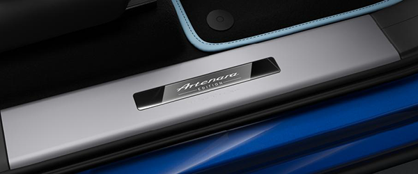 Logo
view of %(YEAR) Bentley %(MODEL).