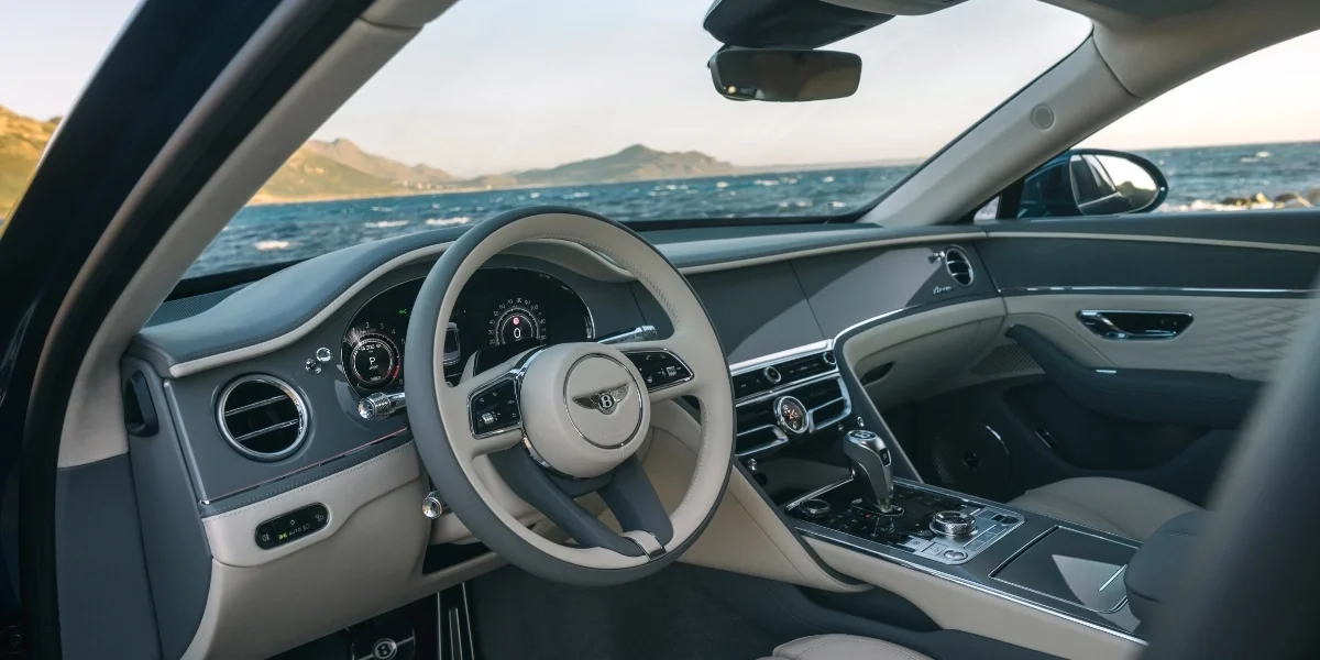Infotainment and technology of 2027 Bentley Flying Spur.